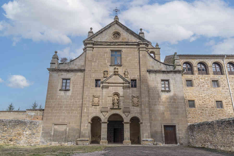Zaragoza - Sos del Rey Católico 58 - monasterio de Valentuñana.jpg